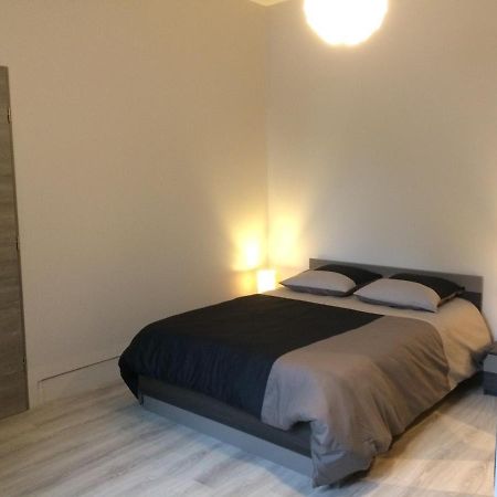 Studio Proche Gare Avec Kitchenette Et Wifi - Porte Rouge Thiviers Esterno foto